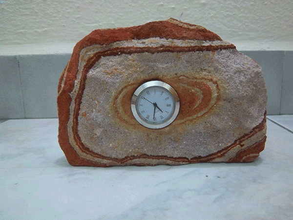 Troy-Stones Aquarium with Clock